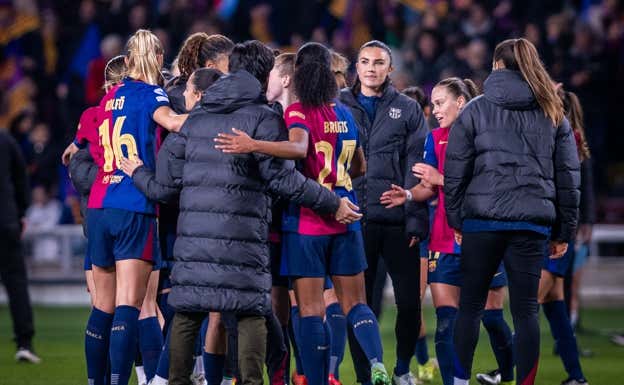 Las jugadoras del Barça celebrando la victoria ante el Mánchester City.  FC BARCELONA FEMENINO