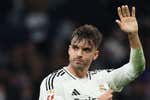 Asencio se consagra, pega otro paso hacia la Selección y enamora al Bernabéu con un gesto de Ramos: «Es tan rápido como Vinicius»