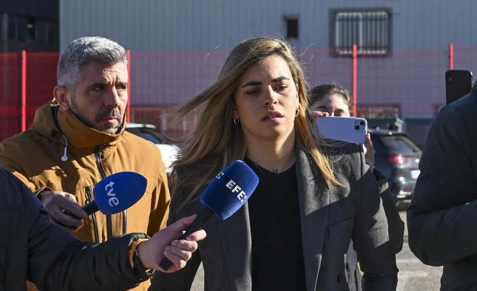 Luis Rubiales desvela un episodio de «furia» de Misa Rodríguez en el Mundial para desacreditarla en el juicio: «Pega porrazos, fue irreconducible»