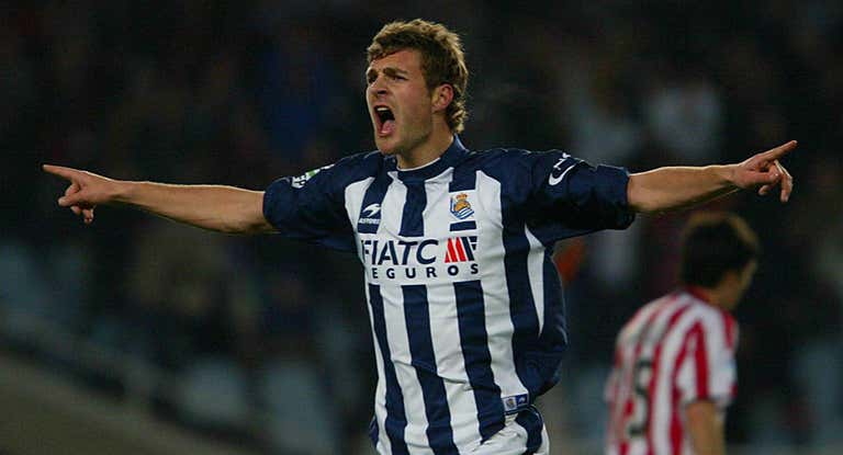 Skoubio celebra uno de los cinco goles que marcó en su primera temporada en la Real Sociedad.