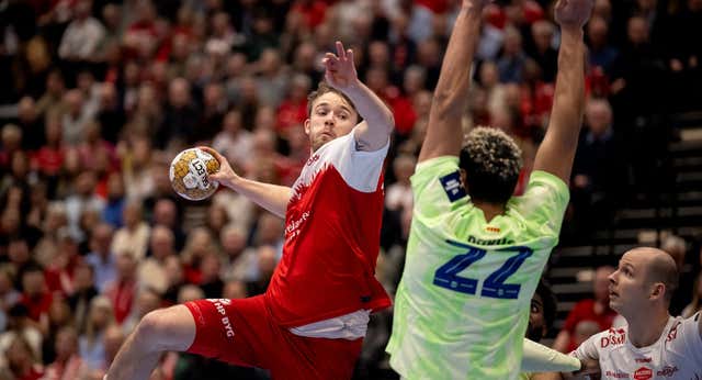 Landin frustra la remontada del Barça en la segunda parte