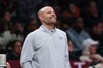 Los cracks de los Brooklyn Nets tachan de «genio» al español Jordi Fernández, que deja sin días libres a sus jugadores: «Tenemos que trabajar»