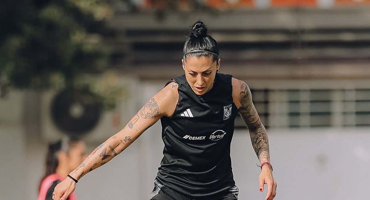 Jenni Hermoso en un entrenamiento con Tigres./Instagam