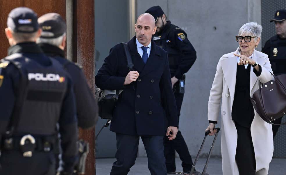 La cara oculta del juicio del 'Caso Rubiales' cuando las cámaras dejaron de grabar: así fueron los 9 días en los pasillos de la Audiencia Nacional