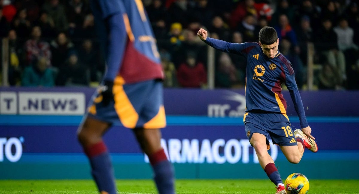 Soulé metió el mejor gol de la jornada en Italia y uno de los mejores de la temporada.