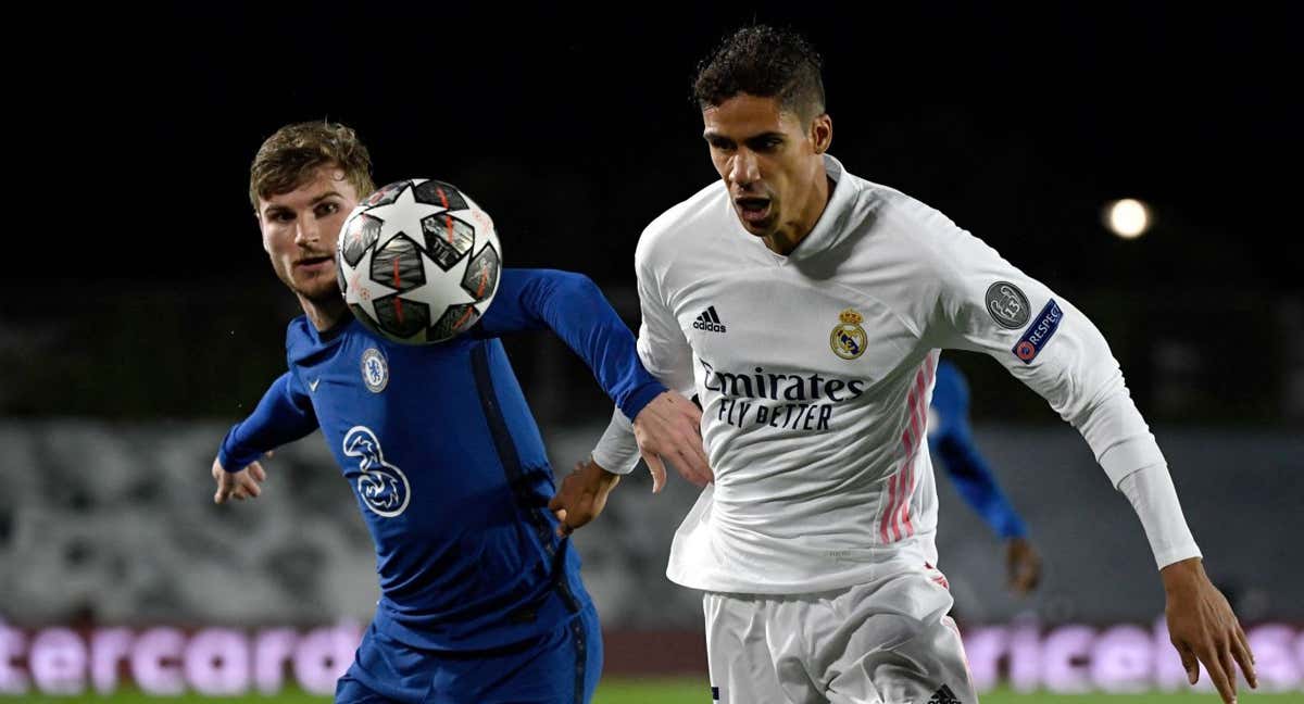 Varane durante un partido de Champions con el Real Madrid. /AFP