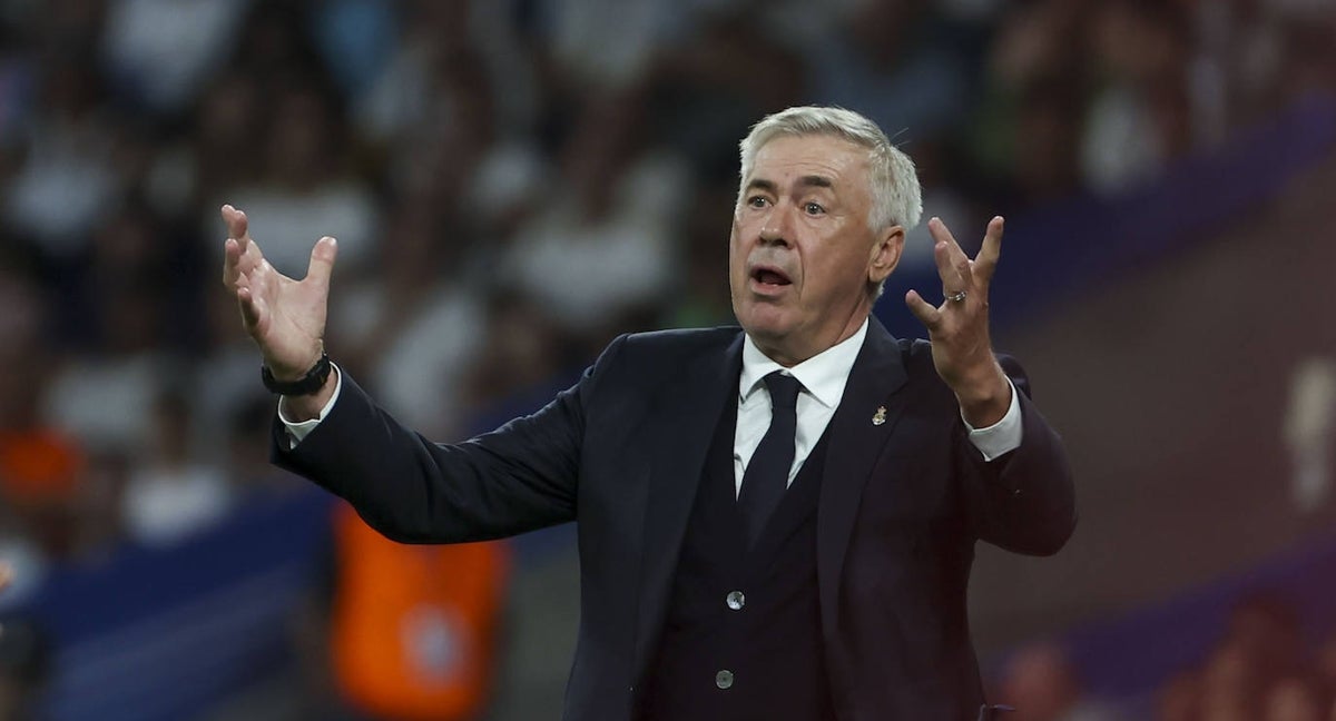 Ancelotti, en un partido con el Real Madrid.