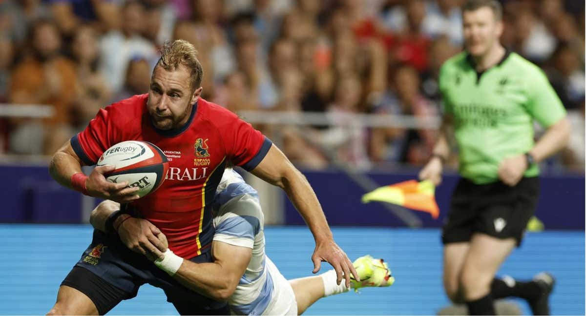 Bell en un lance del juego del España vs Argentina.