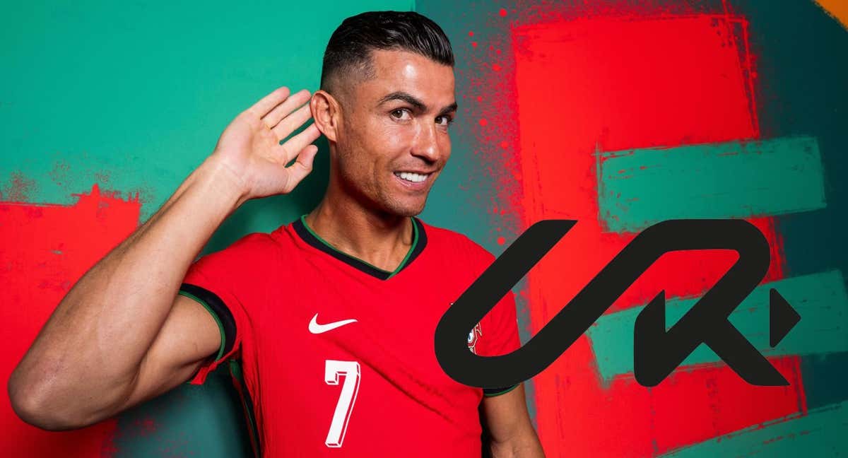 Cristiano Ronaldo y el logo de su canal de YouTube./