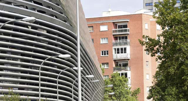 Los arquitectos de los estadios del futuro ponen el foco en el Santiago Bernabéu: «De su fachada se pedía mucho y ha quedado para quitar el sol y cubrir de la lluvia»