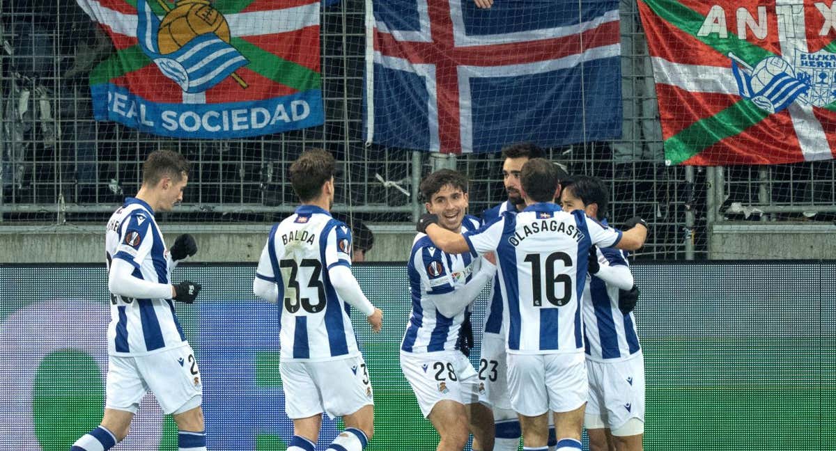 La Real Sociedad en un partido de Europa League. /Reuters