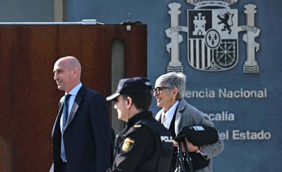 Luis Rubiales recibe una multa de 20 euros al día durante 18 meses por el beso a Jenni Hermoso