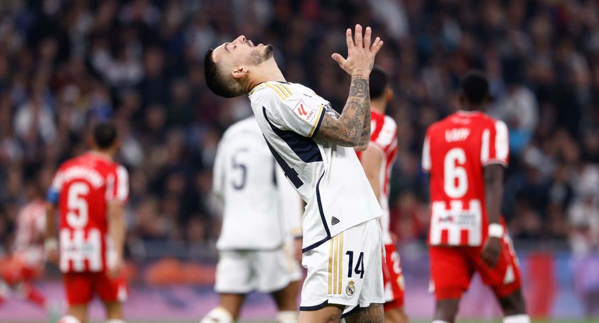 Joselu se lamenta después de una ocasión jugando con el Real Madrid./EP