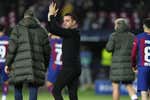 Xavi rechaza todas las ofertas: unas de Arabia, otras de la Premier, con el asterisco del Manchester United... y cumplirá el año sabático