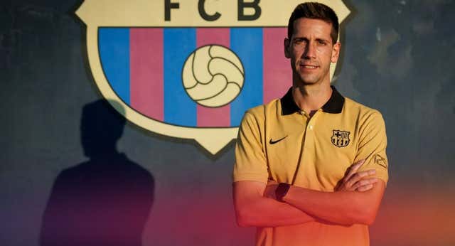 La crisis del Barça Atlètic deja a Albert Sánchez al borde del precipicio