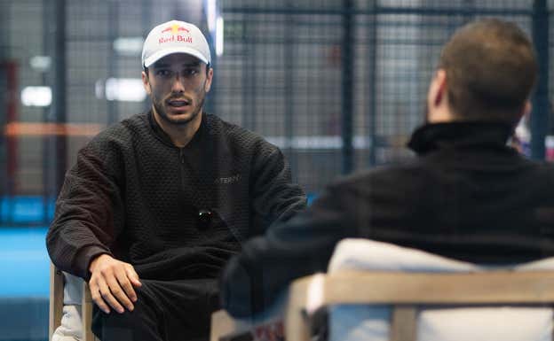 Ale Galán durante la entrevista. Oscamaras-M3 Padel Academy