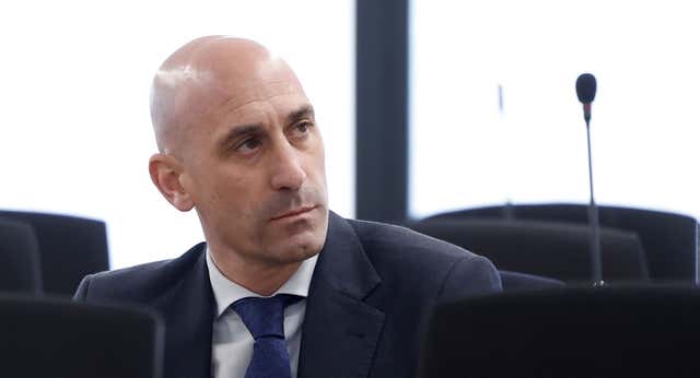 El TAS califica el comportamiento de Luis Rubiales con Jenni Hermoso como «contrario a los principios de decencia»