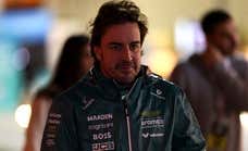 Fernando Alonso sigue 'intimidando' a la parrilla 24 años después de su debut: “Tiene uno de los mejores físicos”