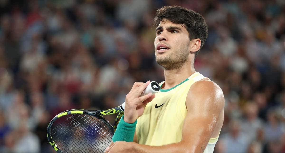 Carlos Alcaraz durante su partido ante Zverev en el Open de Australia.