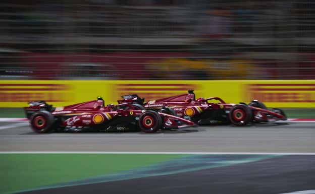 Sainz, adelantando a Leclerc en Baréin. NETFLIX