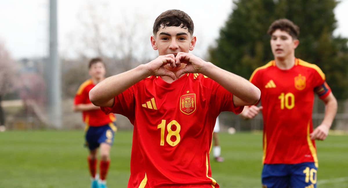 Bruno Luque celebra uno de sus goles con España sub-15./RFEF