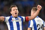 Mikel Oyarzabal hace creer que el sueño de los cuartos es posible