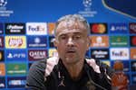 Luis Enrique patina cuando dice que no hay periodistas que hayan acabado como entrenadores: «Lo otro era un 'ojalá en algún momento se dé...'. Al final se dio»