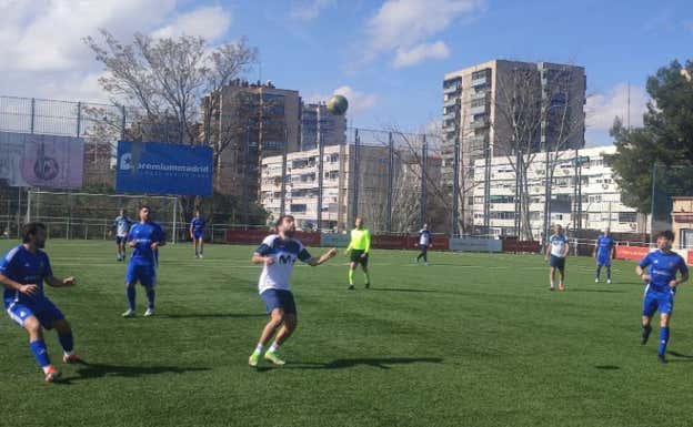 Imagen de un partido entre El Chiringuito y Movistar +.
