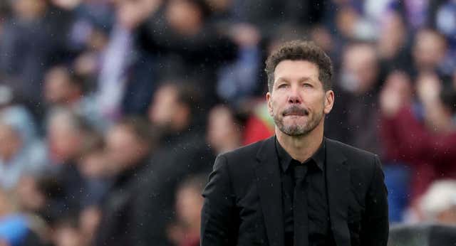El Simeone más crítico con los suyos se olvida del árbitro: “El equipo tiene que jugar mejor”