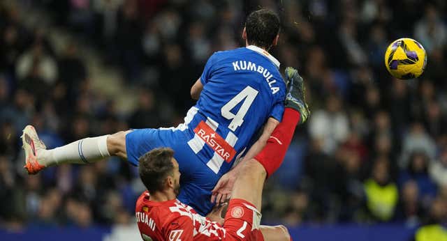 Espanyol y Girona se noquean en el derbi catalán y dan un pasito hacia la permanencia