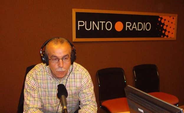 Antonio Tapia, el profe que se pasó a los banquillos y que basó su doctorado en el fútbol: «Nadie me ha hecho una alineación, yo tenía mis espaldas cubiertas»