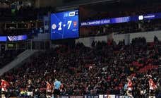 El PSV da ejemplo tras el 1-7 del Arsenal y se gasta más de 200.000 euros en sus aficionados: «Había que hacer algo»