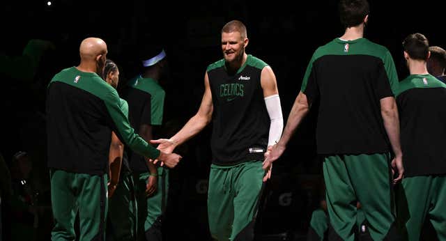La extraña enfermedad que ha hecho saltar las alarmas sobre Kristaps Porzingis: «Todavía no se ha podido identificar»
