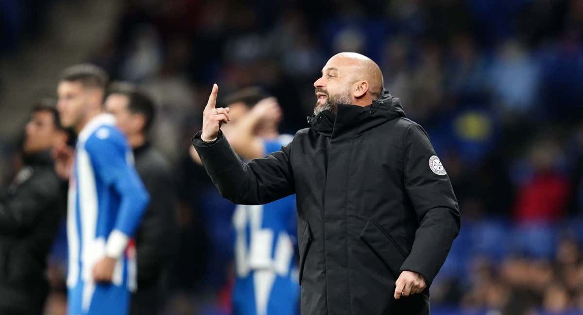 Manolo González celebra un año como entrenador del Espanyol. /RCDE / Carlos Mira