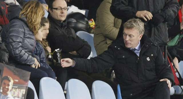 El anecdotario de David Moyes en la Real Sociedad contiene botellas de Johnie Walker para los periodistas y alojamientos junto a Tiger Woods
