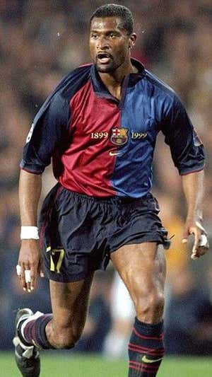 Bogarde estuvo dos temporadas y media en el FC Barcelona (1997-2000).  Getty