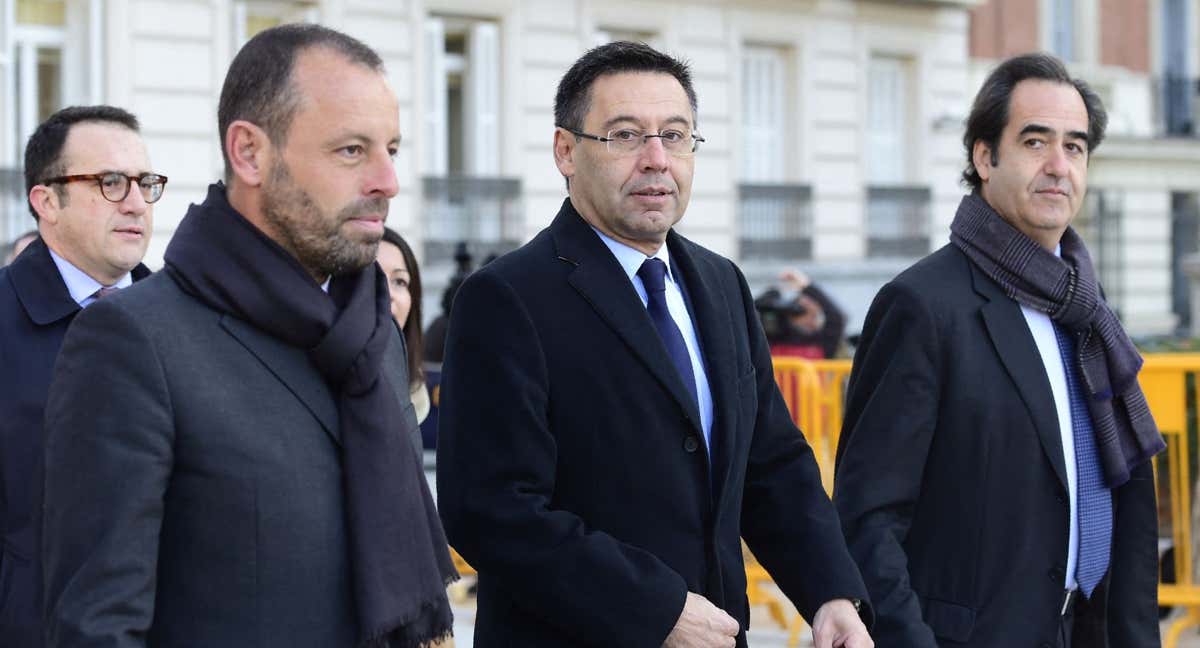 Rosell y Bartomeu fueron a declarar a Madrid en 2016 por el fichaje de Neymar./AFP