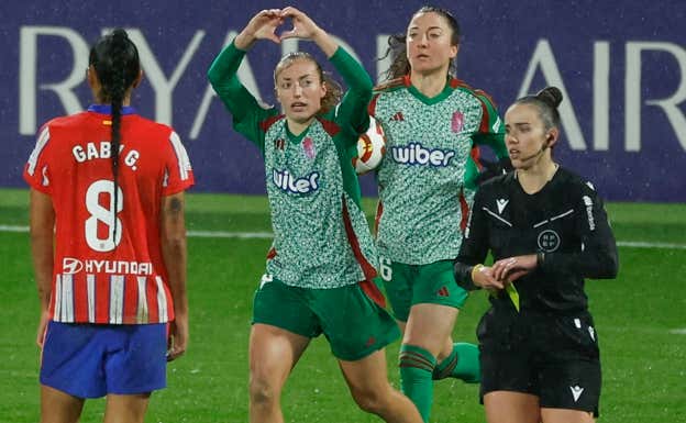 Ornella celebrando el tanto ante el Atlético.  EFE