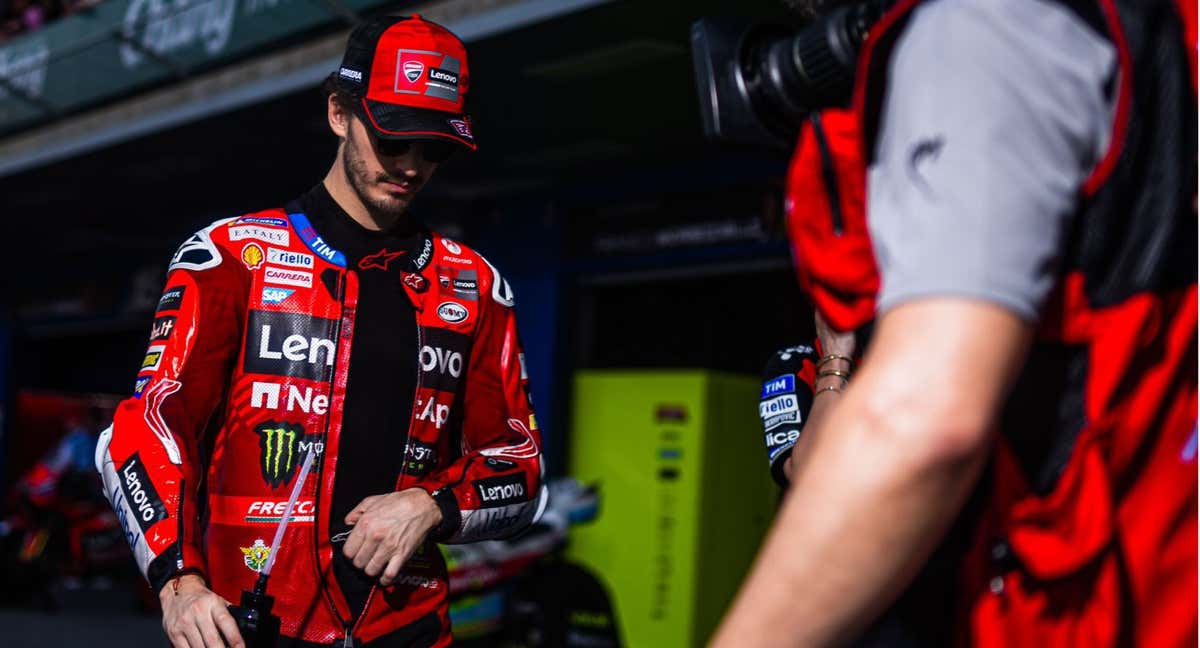 Pecco Bagnaia dans la voie des stands en Thaïlande. /Ducati