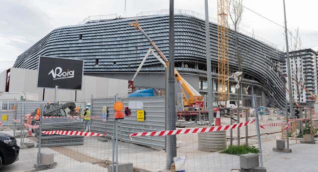 El Roig Arena se posiciona en el mundo y brillará ante el Real Madrid… A la espera del Nuevo Mestalla