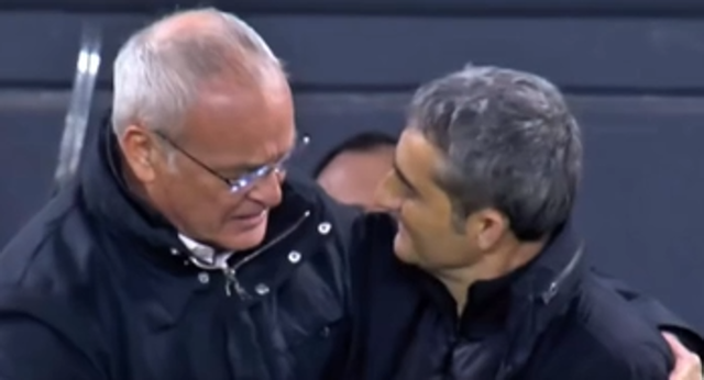 “Le di mi tarjeta de visita. Sé que no tenía mi teléfono y ahora ya lo tiene. Así podremos hablar”.