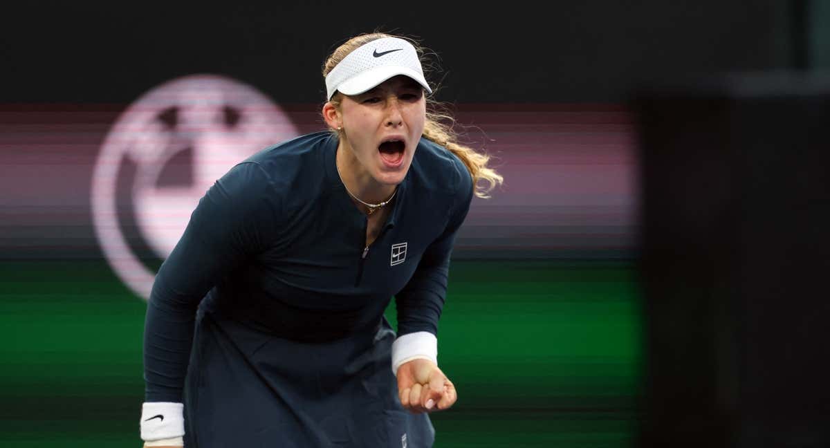 Mirra Andreeva celebra su triunfo ante Iga Swiatek en las semifinales de Indian Wells./AFP