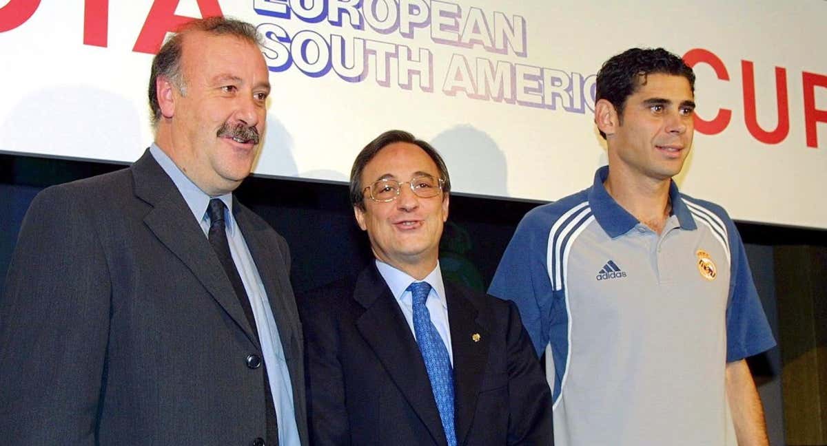 Vicente del Bosque, junto a Florentino Pérez y Fernando Hierro. /EFE