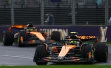 Lando Norris sobrevive al caos y a Max Verstappen mientras la lluvia arruina a Fernando Alonso y Carlos Sainz