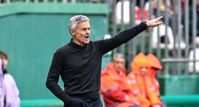 Fran Escribá señala sin tapujos a Martin Hongla: “Ahora que va con Camerún que lo haga tres veces con ellos si le apetece”