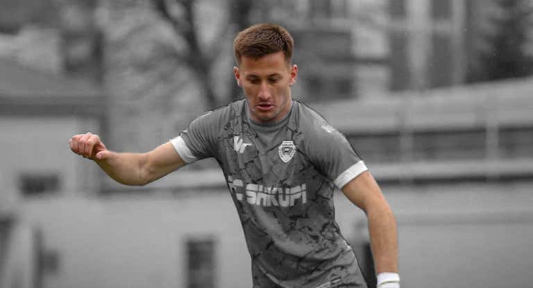 Andrej Lazarov con el FK Shkupi.