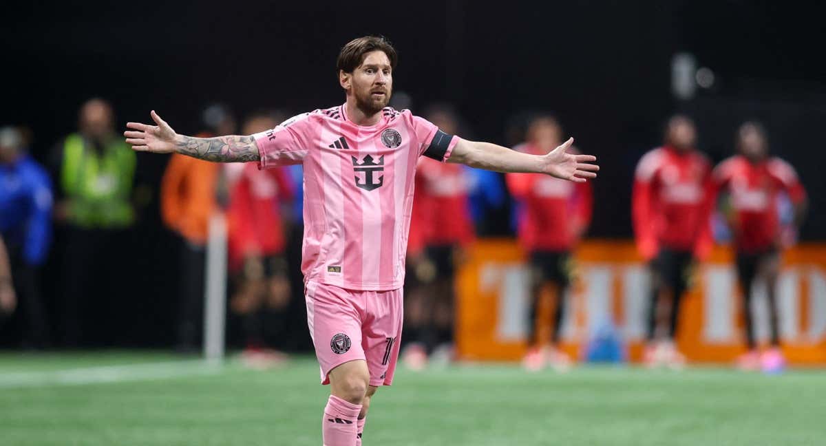 Leo Messi durante un lance del partido ante el Atlanta United.