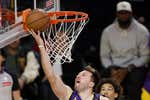 Luka Doncic vive un idilio perpetuo desde su llegada a los Lakers: ahora cambia a LeBron por su hijo Bronny para emular a Kobe Bryant