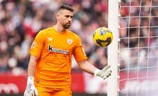 Una 'rajada' después de un enganchón explica el plantón de Unai Simón: «Fernando, después de lo que pasó en la Eurocopa no te voy a responder»