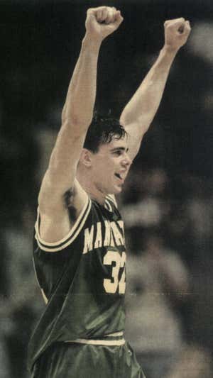 Jero Bucero celebra una victoria de los Manhattan Jaspers. CEDIDA